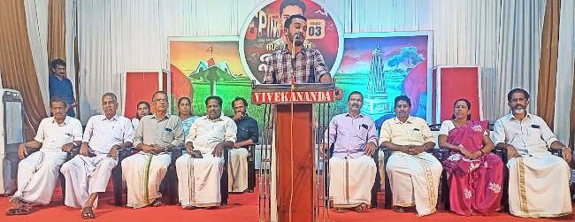 റിജിത്ത് രക്തസാക്ഷി അനുസ്മരണം കണ്ണപുരത്ത് ഡിവൈഎഫ്ഐ കേന്ദ്ര കമ്മിറ്റിയംഗം ജെയ്ക് സി തോമസ് ഉദ്ഘാടനംചെയ്യുന്നു