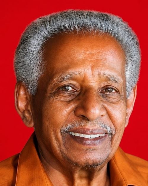 നാരായണൻ 