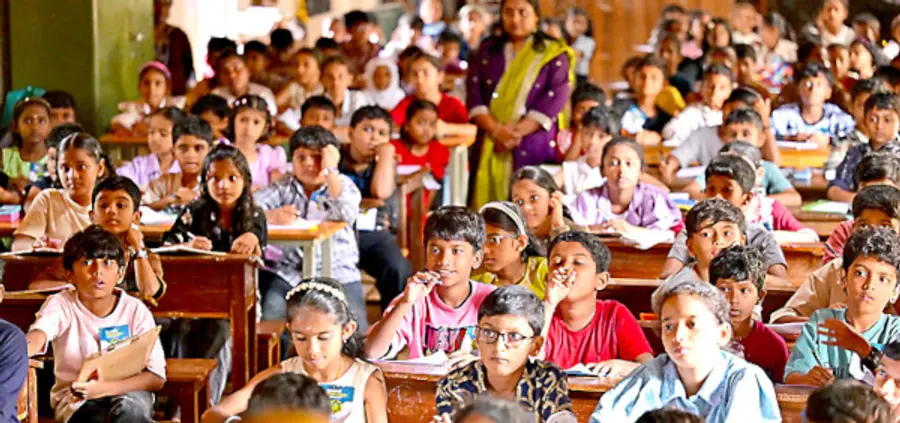 കാസർകോട് ഗവ. യുപി സ്കൂളിൽ നടന്ന കാസർകോട് ഉപജില്ലാ അക്ഷരമുറ്റം ടാലന്റ് ഫെസ്റ്റിൽ എൽപി വിഭാഗത്തിൽ മത്സരിക്കുന്ന വിദ്യാർഥികൾ ഫോട്ടോ ശരത് കൽപ്പാത്തി