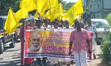 ശാഖാ ഭാരവാഹികളുടെ നേതൃത്വത്തിൽ എടത്വയിൽ സംഘടിപ്പിച്ച മാർച്ച്