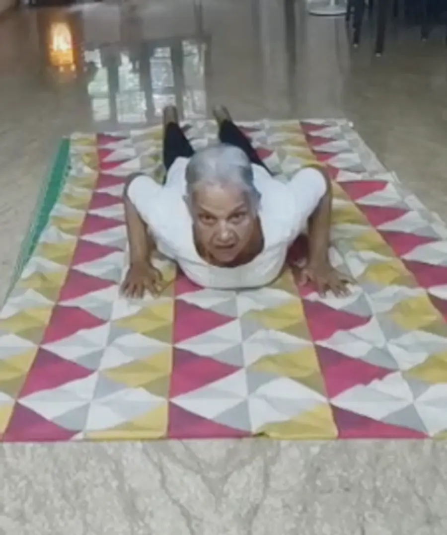 പൂക്കാട് ദേവിയമ്മ യോഗപരിശീലനത്തിൽ