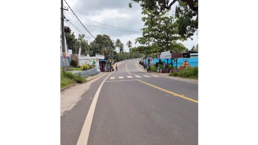 ബിഎം ആൻഡ് ബിസിയിൽ നിർമാണം പൂർത്തിയായ
വർക്കല - –-നടയറ–-- പാരിപ്പള്ളി റോഡ്