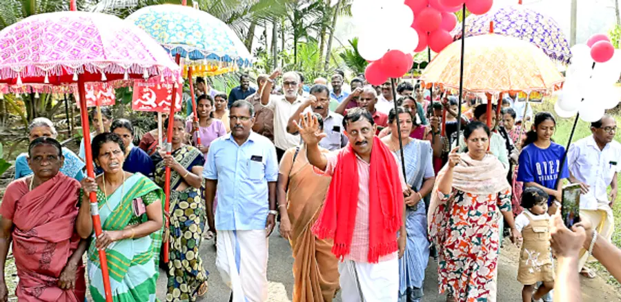 തൃക്കരിപ്പൂർ മണ്ഡലം എൽഡിഎഫ് സ്ഥാനാർഥി വി പി പി മുസ്തഫയ്ക്ക് പാലായിയിൽ നൽകിയ സ്വീകരണം