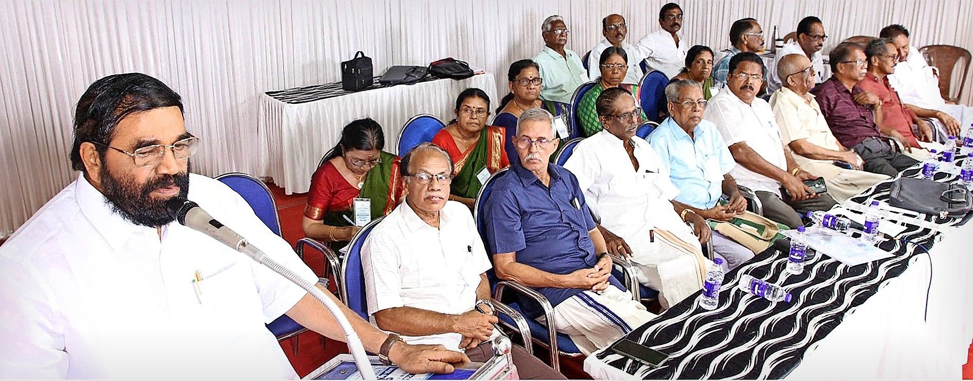 മന്ത്രി വി എൻ വാസവൻ 