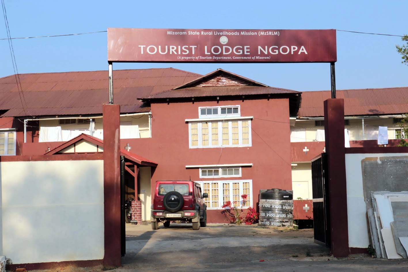 നോപ്പാ ടൂറിസ്റ്റ് ലോഡ്ജ്