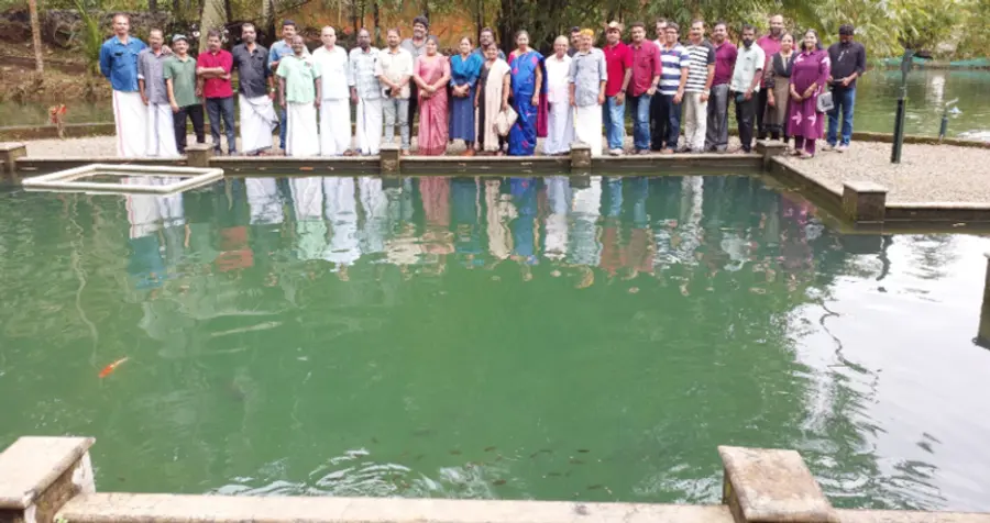 മലബാർ റിവർ ഫെസ്റ്റിവലിന്റെ ഭാഗമായി തിരുവമ്പാടി ഫാം ടൂറിസം
സർക്യൂട്ടിലേക്ക് നടത്തിയ യാത്രയിൽനിന്ന്