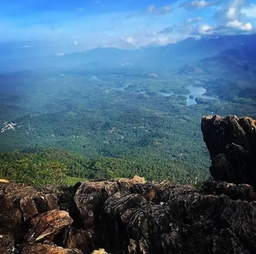 ജില്ലയിലെ വിനോദസഞ്ചാര കേന്ദ്രങ്ങൾക്ക് സമ്പൂർണ ഹരിത പദവി.