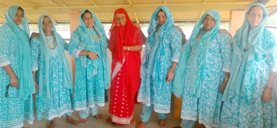 കേരള സ്റ്റേറ്റ് സർവീസ് പെൻഷനേഴ്സ് യൂണിയൻ കയ്യൂർ–ചീമേനി യൂണിറ്റ് സാംസ്കാരിക സമിതിയുടെ പുരവഞ്ചി യാത്രയിൽ അവതരിപ്പിച്ച ഒപ്പന