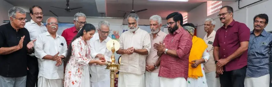 സംസ്ഥാന പേരന്റ്സ് അസോസിയേഷൻ സംഘടിപ്പിച്ച വായനയാണ് ലഹരി പരിപാടി തേറമ്പിൽ രാമകൃഷ്ണൻ ഉദ്ഘാടനം ചെയ്യുന്നു