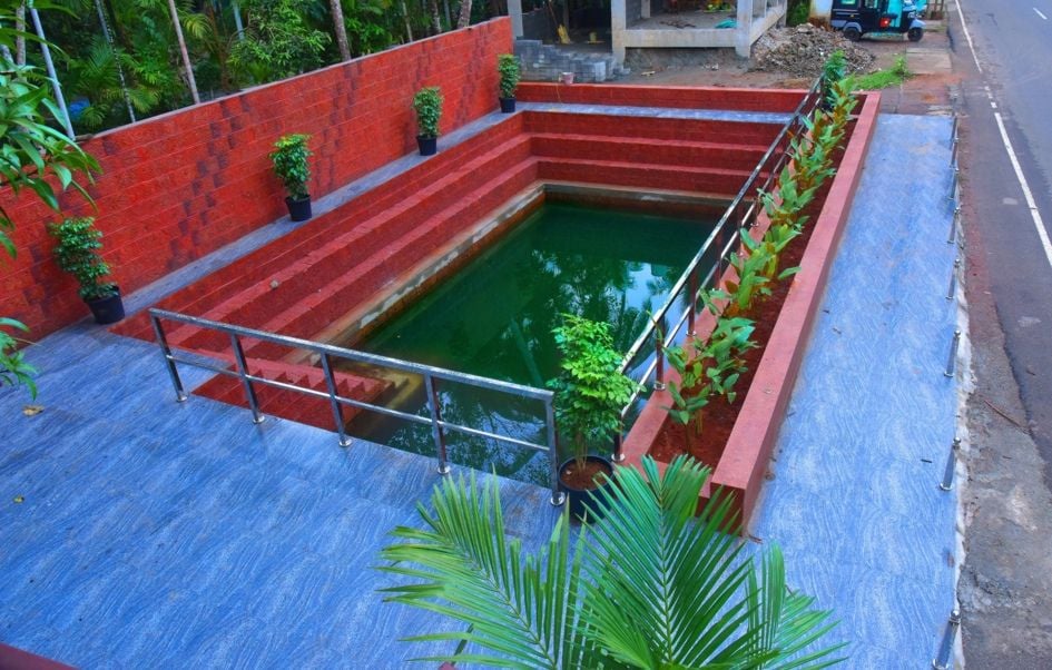 തൊഴിലുറപ്പ് പദ്ധതിയിൽ നവീകരിച്ച അക്കരമുണ്ട്യാടി കുളം