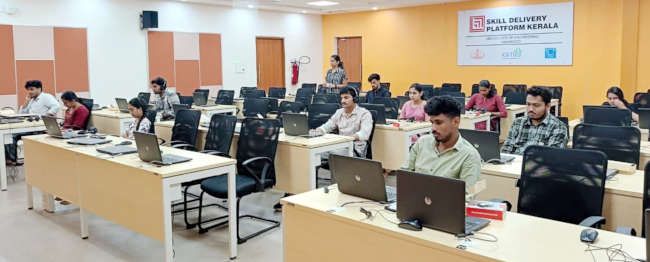 കാസർകോട്‌ പൊവ്വൽ എൽബിഎസ്‌ എൻജിനിയറിങ് കോളേജിലെ  വിജ്ഞാന കേരളം വെർച്വൽ ഇന്റർവ്യൂ സെന്റർ