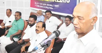 പുരോഗമന അഭിഭാഷക വേദി കണ്വെന്ഷന് സിപിഐ എം കേന്ദ്ര കമ്മിറ്റിയംഗം എളമരം കരീം ഉദ്ഘാടനം ചെയ്യുന്നു