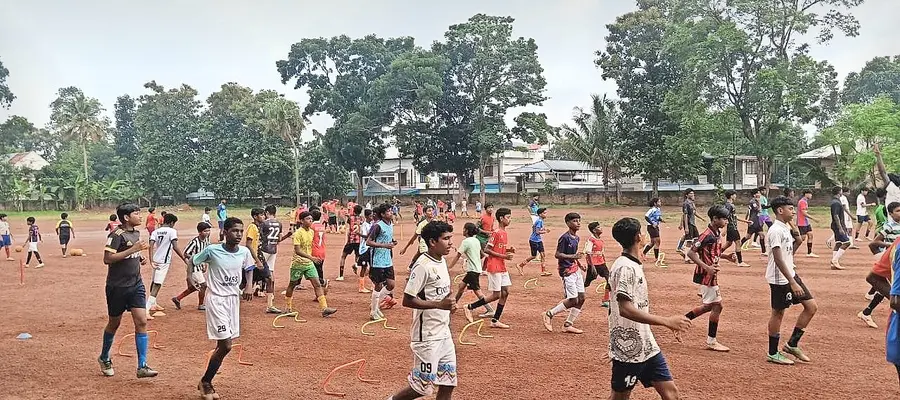 ഫുട്ബോൾ 