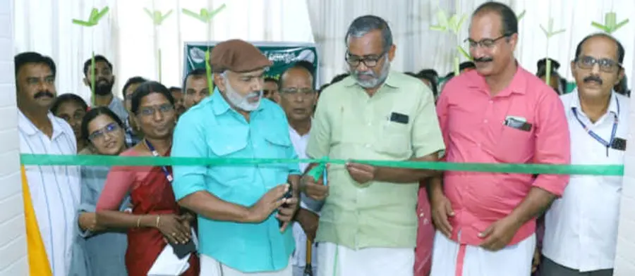 കയ്യൂർ– ചീമേനി പഞ്ചായത്ത് സ്മാർട്ട് കൃഷിഭവൻ മന്ത്രി പി പ്രസാദ് ഉദ്ഘാടനം ചെയ്യുന്നു