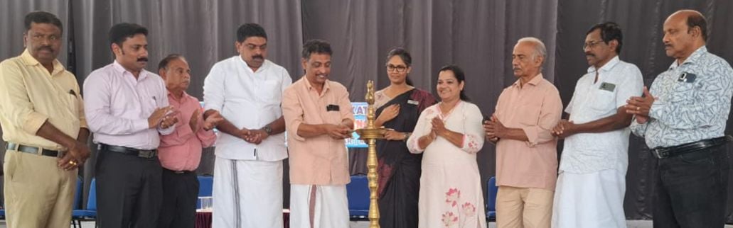 ഹോളിഗ്രേസ് റോളർ സ്കേറ്റിങ് അക്കാദമിയുടെ ഉദ്ഘാടനം അഡ്വ. വി ആർ സുനിൽകുമാർ എംഎൽഎ നിർവഹിക്കുന്നു.
