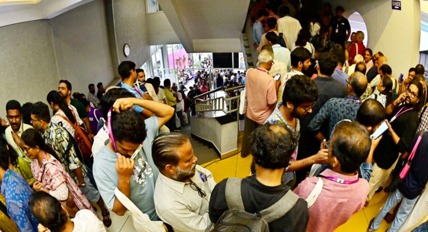 മേഖലാ രാജ്യാന്തര ചലച്ചിത്രമേളയിൽ രണ്ടാം ദിനത്തിലെ തിരക്ക്