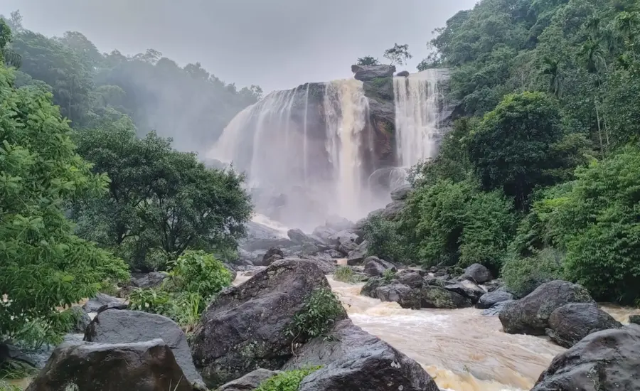 കുത്തുങ്കൽ വെള്ളച്ചാട്ടം