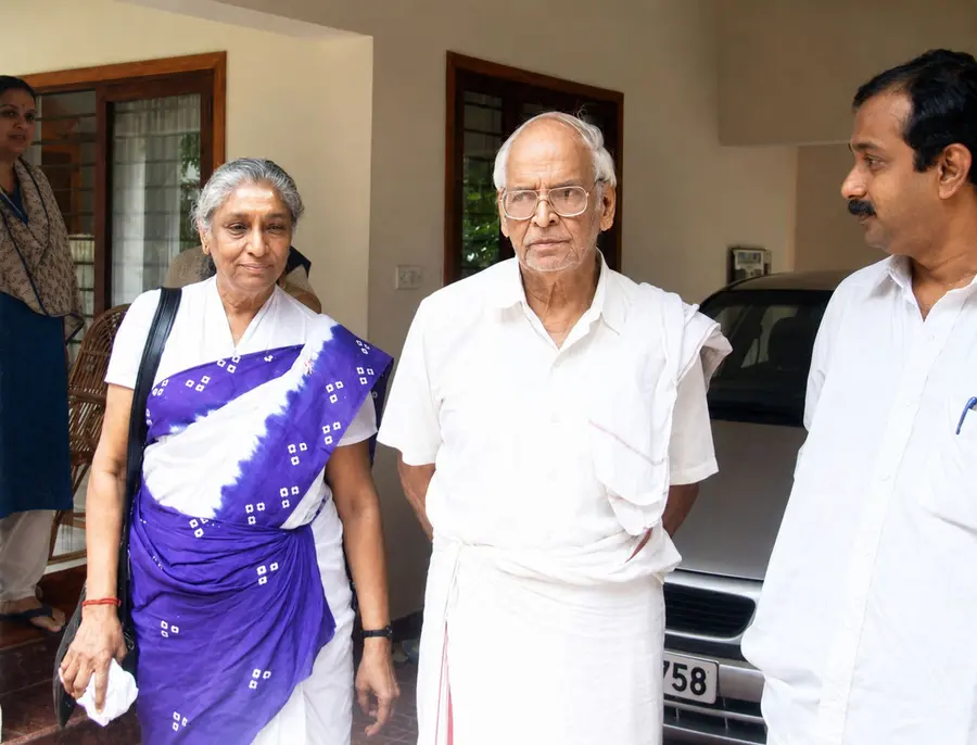 എസ് ജാനകി, പി ഭാസ്കരൻ എന്നിവർക്കൊപ്പം രവി മേനോൻ