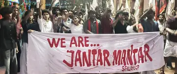 ശ്രീകൃഷ്ണപുരം ഗവ. എൻജിനിയറിങ് കോളേജ് യൂണിയൻ തെരഞ്ഞെടുപ്പിൽ വിജയിച്ച എസ്എഫ്ഐ പ്രവർത്തകരുടെ ആഹ്ലാദ പ്രകടനം