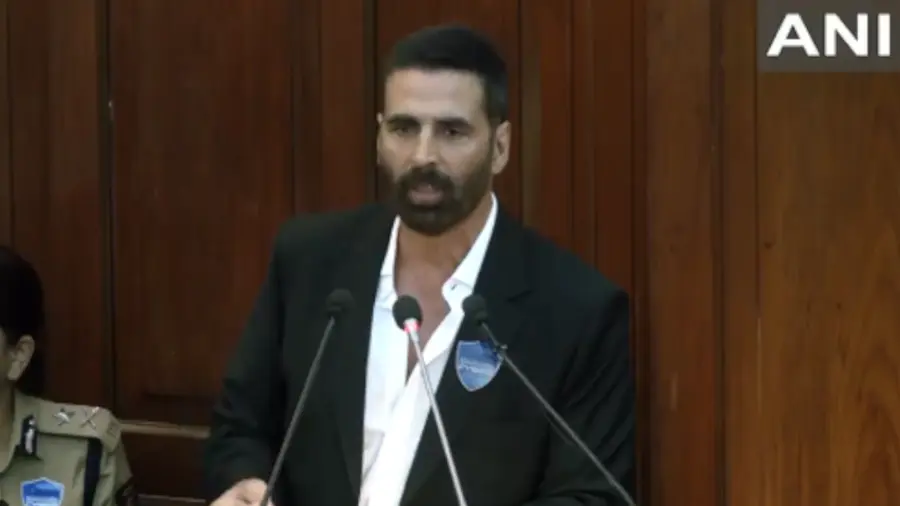AKSHAY KUMAR