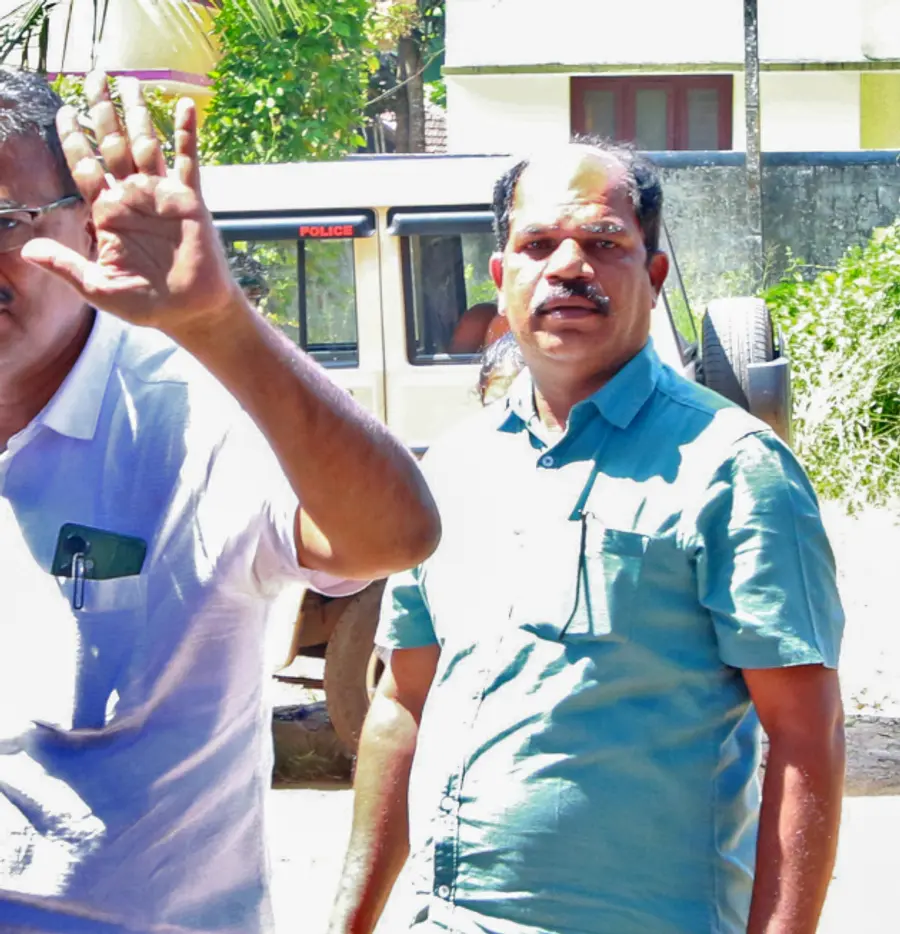 ഇറിഡിയം തട്ടിപ്പുകേസിൽ ജില്ലാ ക്രൈംബ്രാഞ്ച് ഓഫീസിൽ ഹാജരായ
പ്രതി സജി ഔസേഫ്
