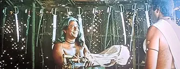 എ പി ഉമ്മർ ഒരു വടക്കൻ വീരഗാഥ എന്ന സിനിമയിൽ  മമ്മൂട്ടിയോടൊപ്പം 