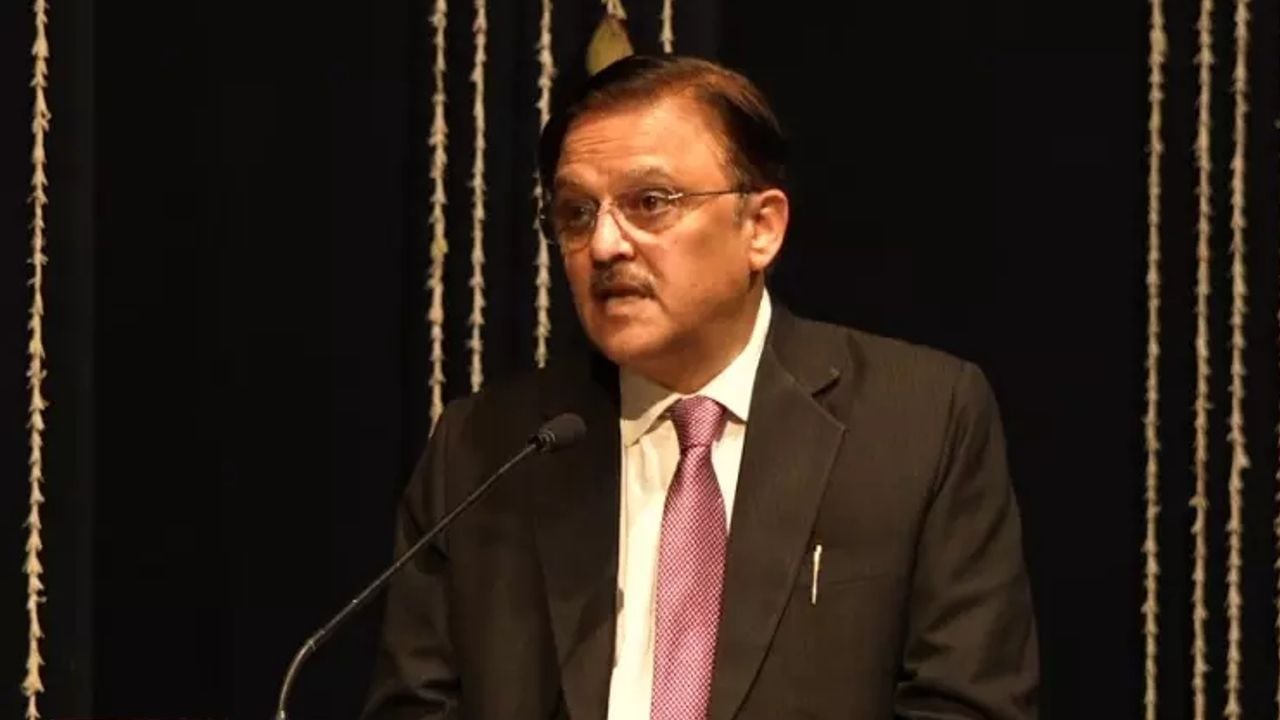 Abhay S Oka.jpg