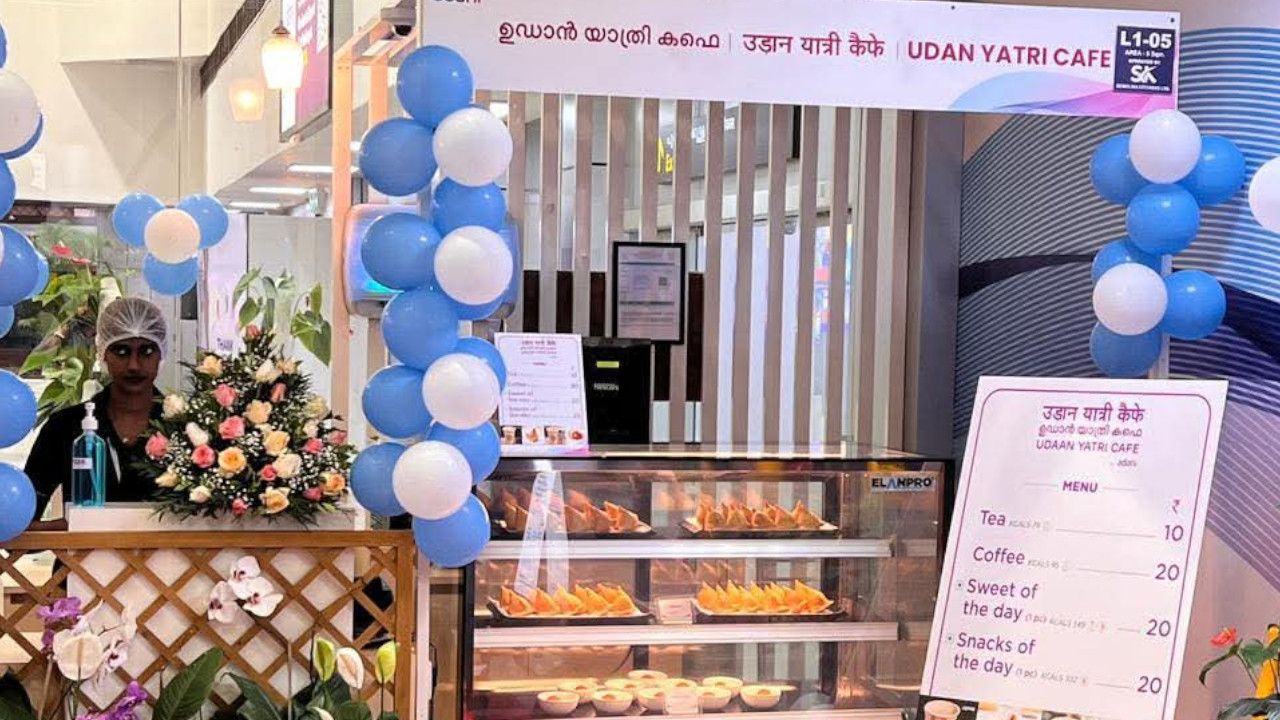 Airport Food Counter .jpg