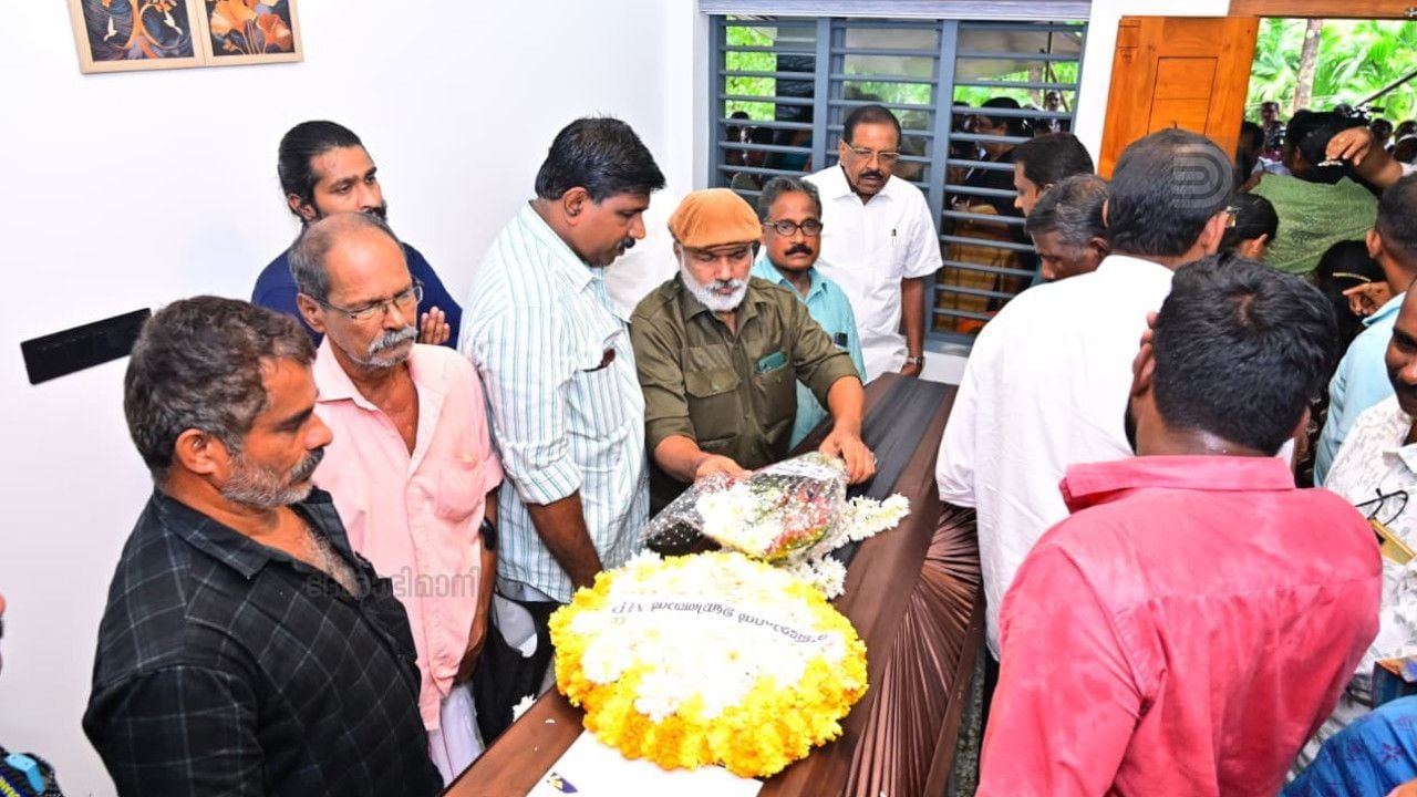 Akhil Joy main photo 2.jpg