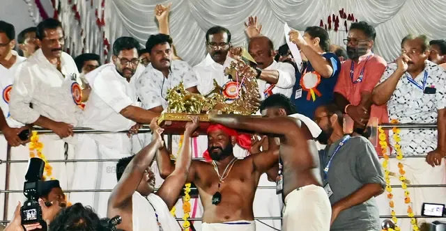 ആറന്മുള ഉത്രട്ടാതി വള്ളംകളി