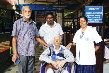 ബാബുരാജ് ഗാന്ധിഭവനിൽ