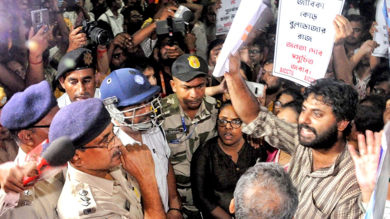 Bulldozer Raj CPIM .jpg