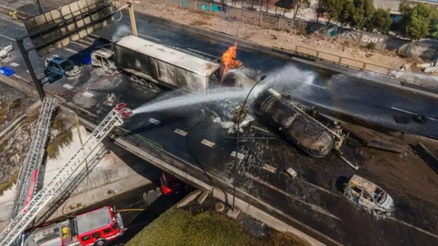 CHILIE GAS TANKER OVERTURNS