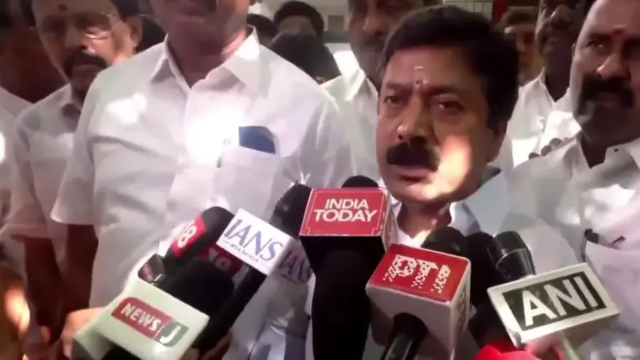 C V SHANMUGAM AIADMK