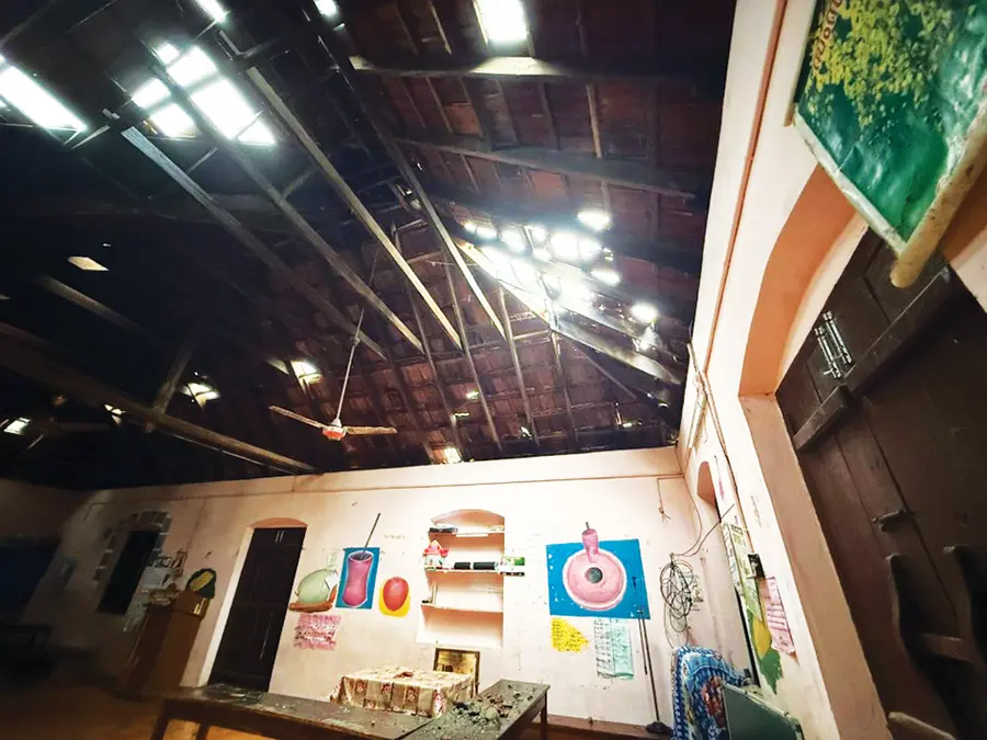 The roof of Cherianadu Cheruvallur Govt. JB School was damaged by a tree falling in the rain and wind.