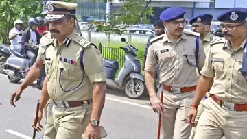 Cheranalloor Jayabalakrishnan ADGP P Vijayan.jpg