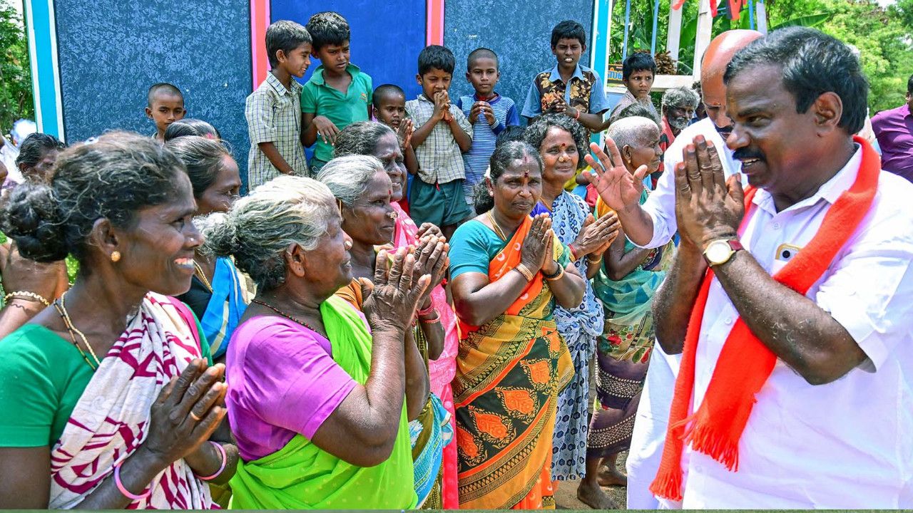 Chinnadurai.jpg