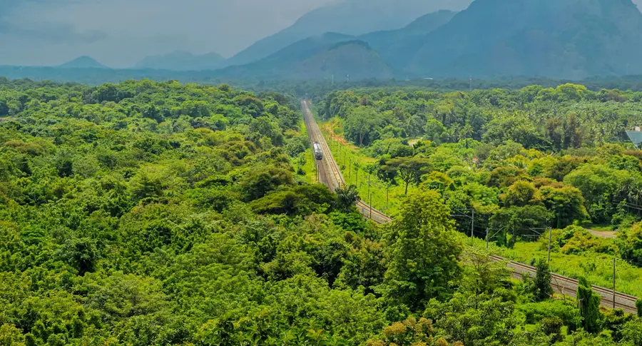കോച്ച് ഫാക്ടറിക്കായി എൽഡിഎഫ് സർക്കാർ കെെമാറിയ സ്ഥലം
