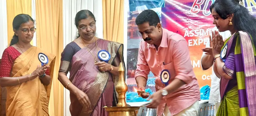 മുതുകുളം ബുദ്ധ കോളേജ് ഓഫ് ടീച്ചർ എഡ്യൂക്കേഷൻ കമ്യൂണിറ്റി ലിവിങ് ക്യാമ്പ് "ബോധിക' മുതുകുളം ബ്ലോക്ക് പഞ്ചായത്ത് പ്രസിഡന്റ് ടി എസ് താഹ ഉദ്ഘാടനംചെയ്യുന്നു