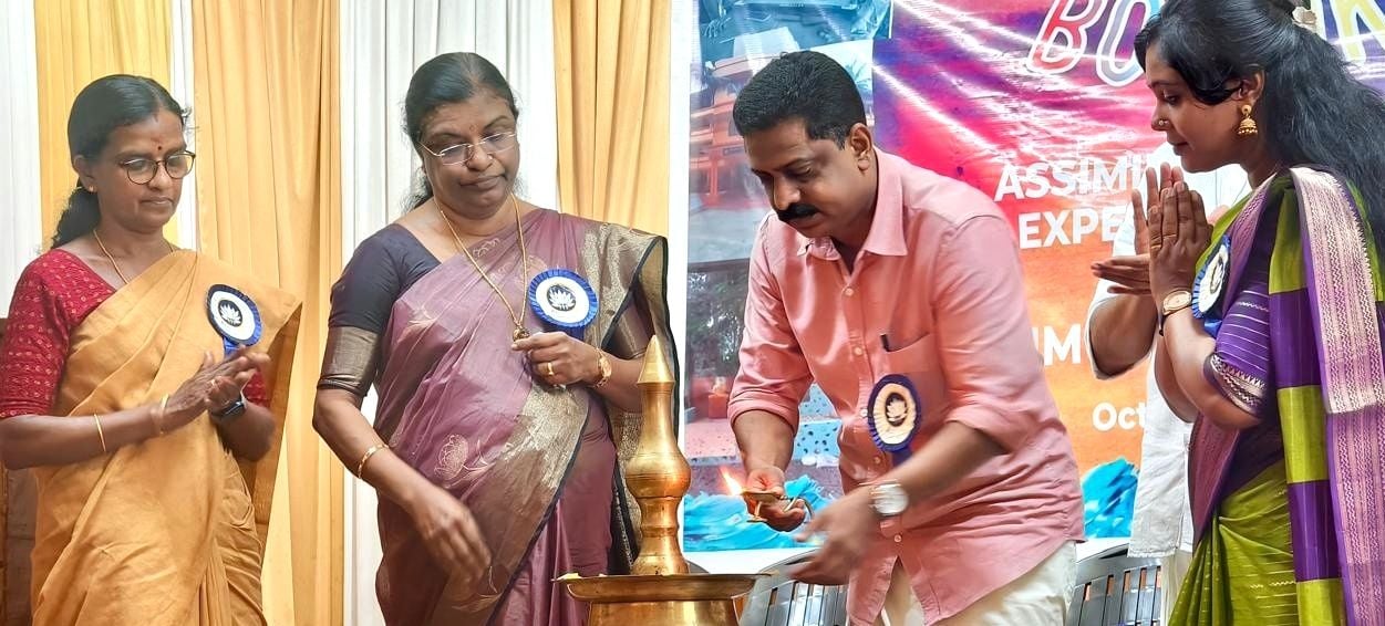മുതുകുളം ബുദ്ധ കോളേജ് ഓഫ് ടീച്ചർ എഡ്യൂക്കേഷൻ കമ്യൂണിറ്റി ലിവിങ് ക്യാമ്പ് "ബോധിക' മുതുകുളം ബ്ലോക്ക്‌ പഞ്ചായത്ത്‌ പ്രസിഡന്റ്‌ ടി എസ് താഹ ഉദ്ഘാടനംചെയ്യുന്നു