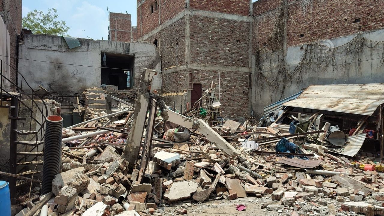 DELHI MUKUNDPUR LPG BLAST