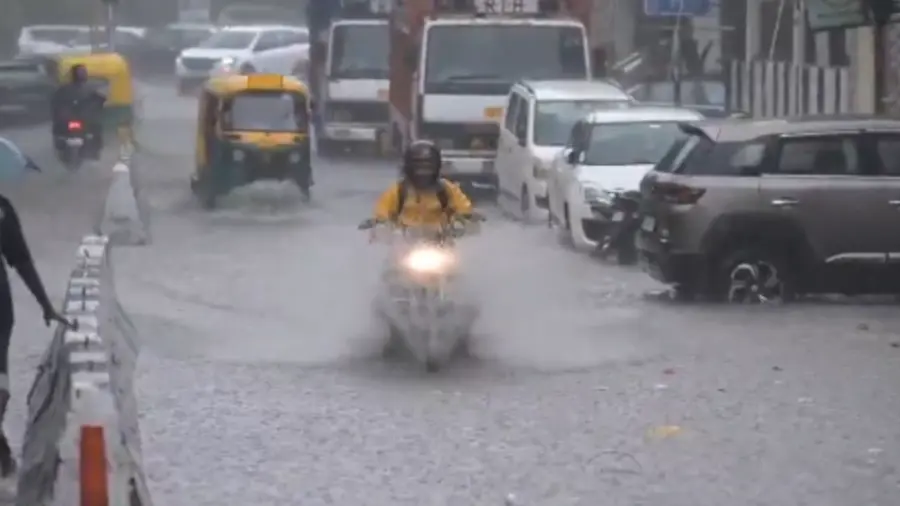 DELHI RAIN