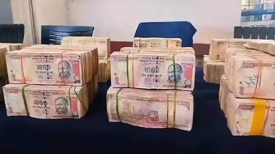 DEMONITIZED NOTES