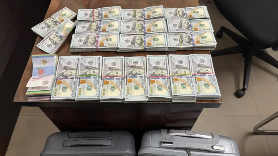 DRI Seizes Foreign Currency.jpg