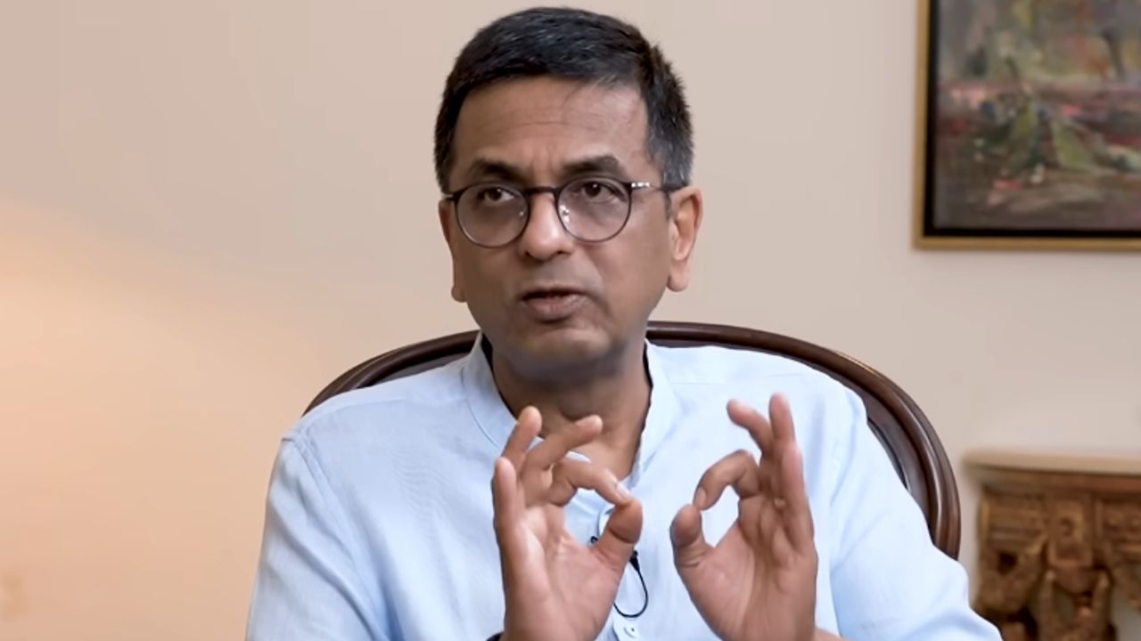  DY Chandrachud'