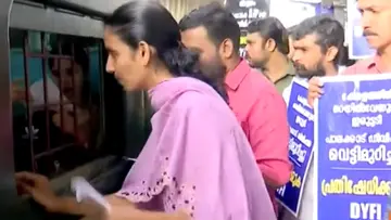 DYFI Protests Against Railway Division.jpg