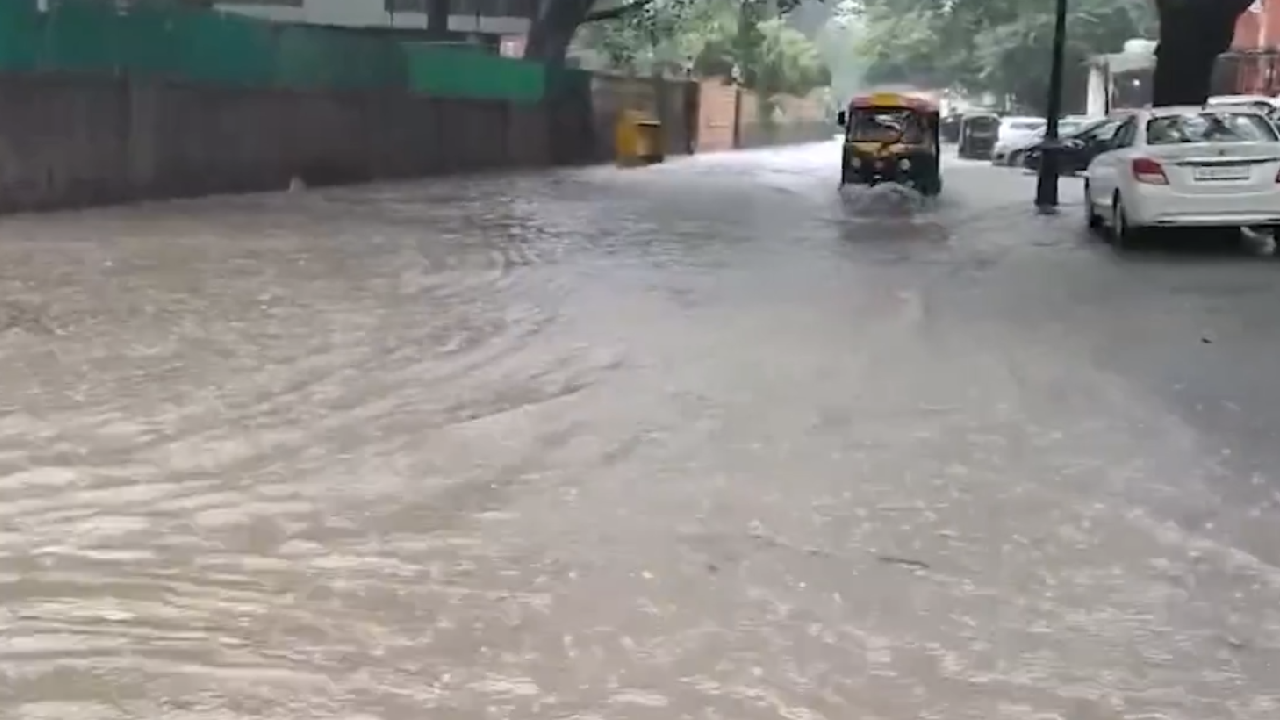 Delhi rain_flood