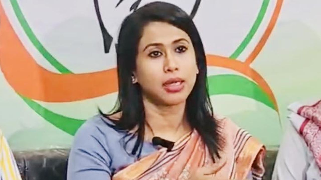 Dr. Shama Mohamed
