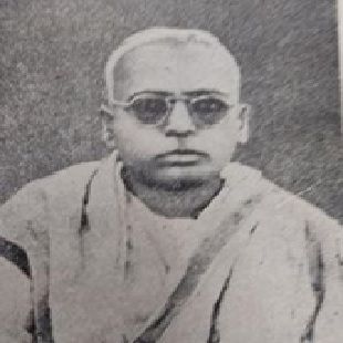 Dr Velukkutty Arayan