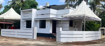 ഗീത വിശ്വനാഥനുവേണ്ടി നിർമിച്ചു നൽകിയ സ്നേഹഭവനം